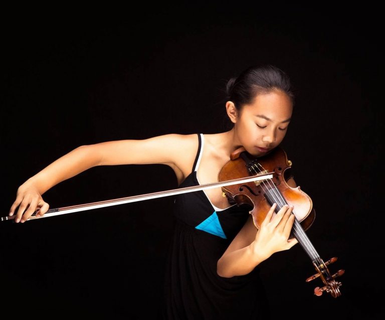 嘉宾老师：瑶瑶 (Honored Guest : YaoYao)